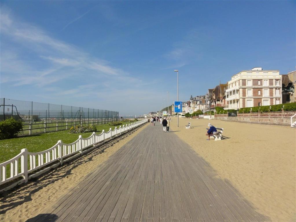 Les Studios Saint Germain Trouville-sur-Mer Exterior foto